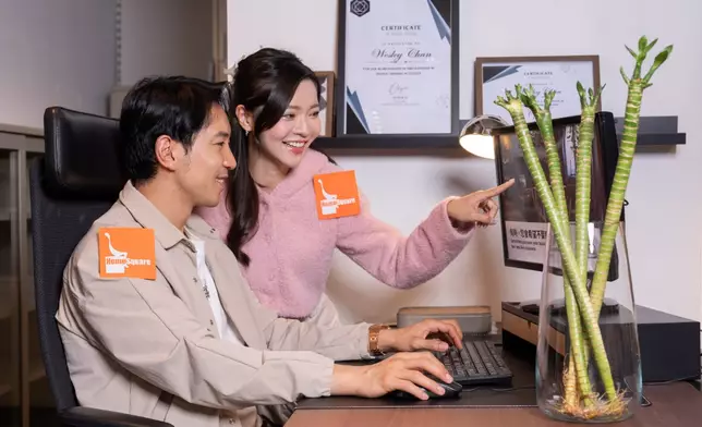 書枱，水種直型富貴竹宜放東北，利文昌