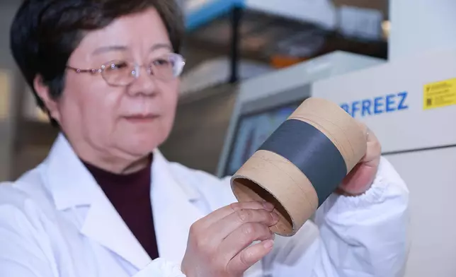 這種軟磁聚合物複合纖維以電力驅動、支持編程控制，同時兼具輕量、柔韌和透氣的紡織特性。