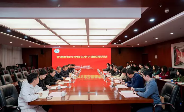 在座談會上，兩校校長和代表就聯合人才培養、招生合作、師資力量培育等議題進行交流和探討。教大圖片