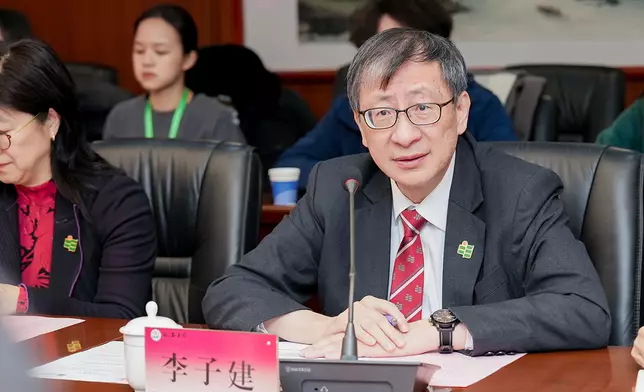 教大校長李子建教授在交流座談會上發言。教大圖片