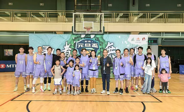 洪子晴明星籃球隊以34:32 擊敗 Hero 明星籃球隊，赢得元旦明星邀請賽。