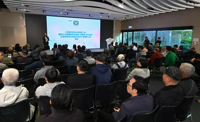 屋宇署提醒業界遵守棚網抽樣檢測新制度 政府新聞處圖片