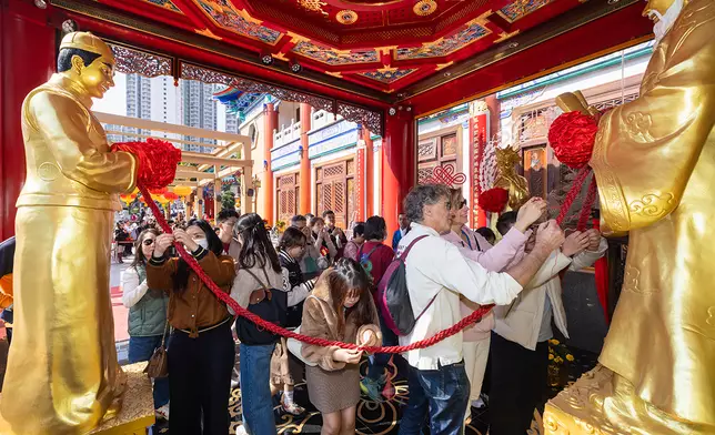 2025年的農曆新年期間，錄得近100萬人次入園。嗇色園提供圖片