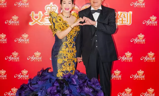 王玉環及先生秦毅