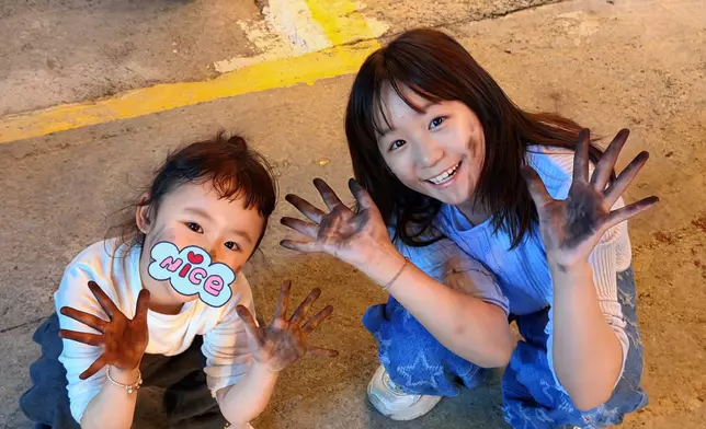 張馨月微博圖片