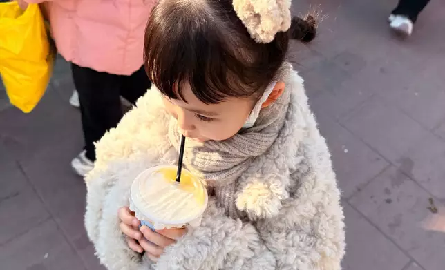 張馨月微博圖片