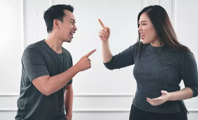 「赤口」易生爭端，中醫拆解「肝主怒」 教按太衝穴助平肝降火。資料圖片