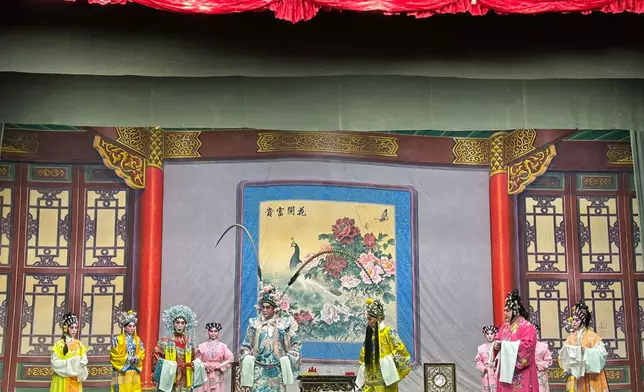 神功戲讓新進演員得到磨練機會。(巴士的報攝)