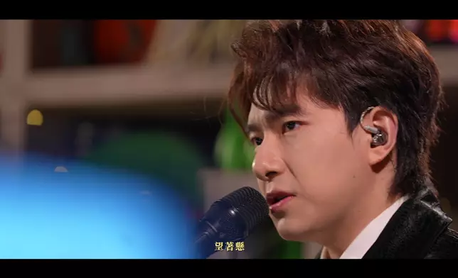 《聲秀》季軍胡子貝Matt自彈自唱《不枉》。