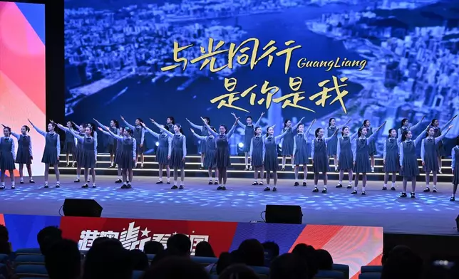合唱《光亮》。卓永興FB圖片