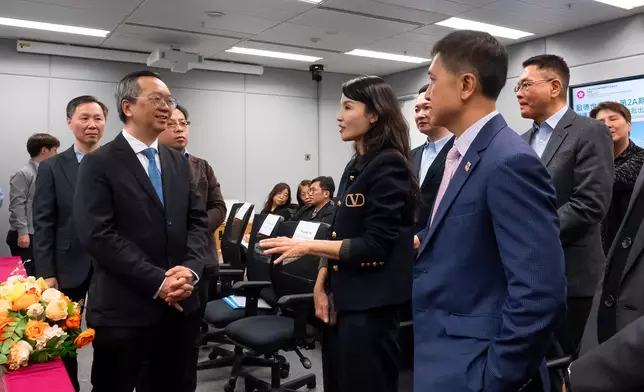 何永賢 Winnie Ho FB