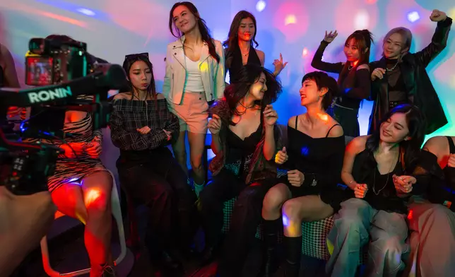 眾女星性感亮相。