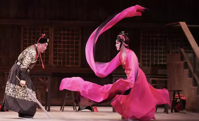 嶄新粵劇《新龍門客棧》載譽重演