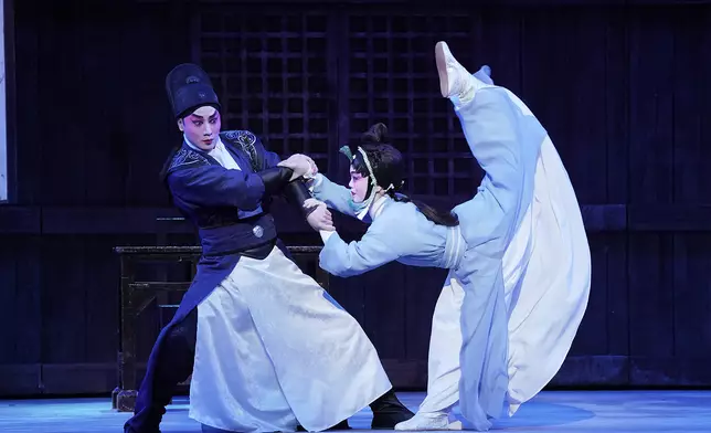 嶄新粵劇《新龍門客棧》載譽重演