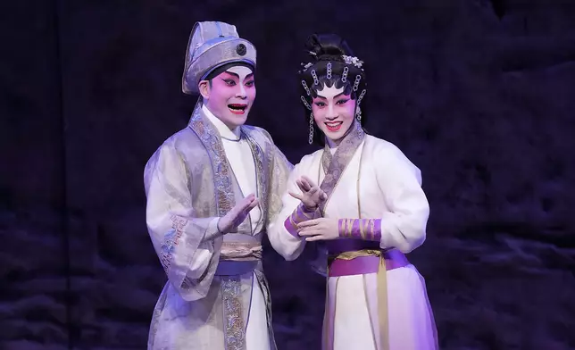 嶄新粵劇《新龍門客棧》載譽重演