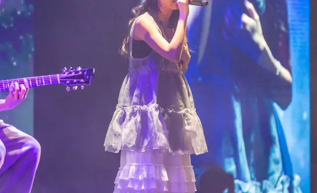 YU TUNG RAINBOW 歌唱演出