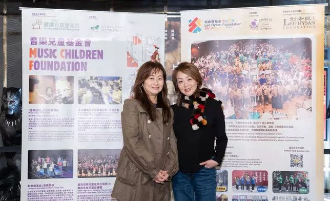 （右）「音樂兒童基金會」創辦人及行政總監龐秋雁（Annike）與（左）妹妹「音樂兒童基金會」創辦人及藝術總監龐倩渝（Monique）。