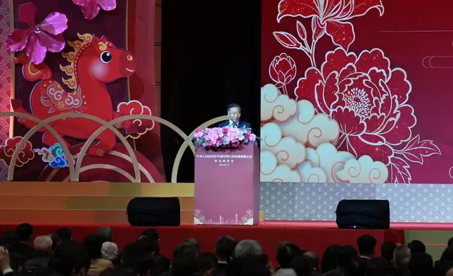 駐港公署特派員崔健春發表講話。巴士的報記者攝