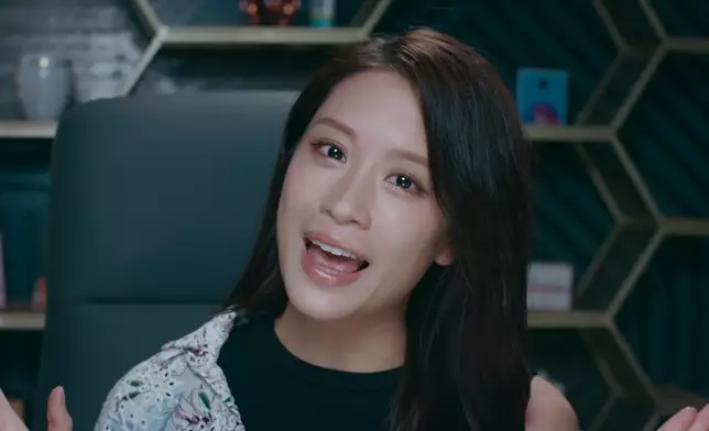 Iris呢個樣好可愛。