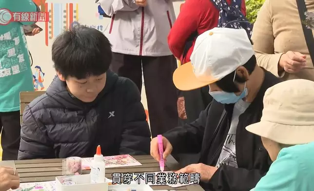 乙明邨的休憩設施「跨代共融遊樂空間」啟用。有線新聞影片截圖