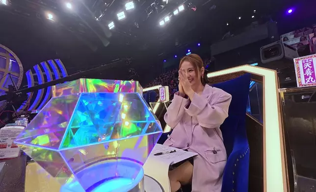 谷婭溦笑黃藝輝冇靈魂。