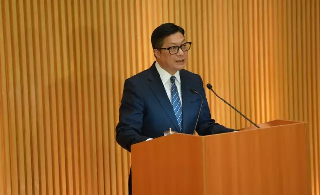 保安局局長鄧炳強。巴士的報記者攝