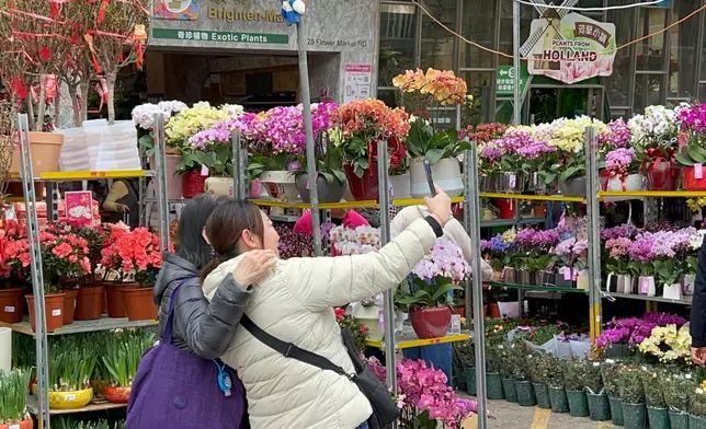 巴士的報記者攝