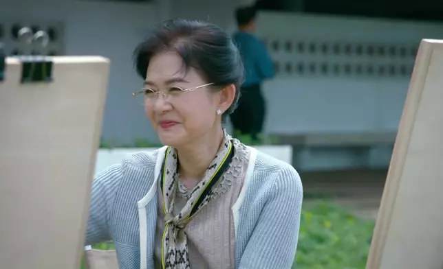 芳芳姐唔單止極似慈母，而且仲演得出角色特有嘅練歷感，佩服。