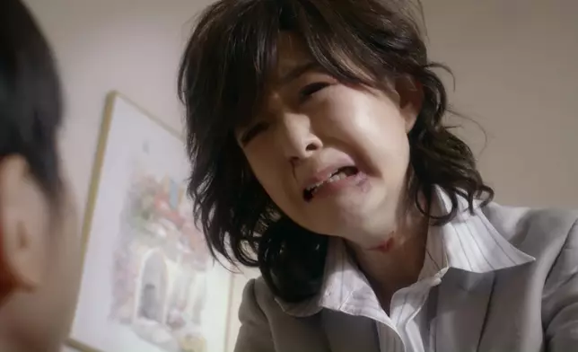 芳芳姐嘅角色其實好苦，而佢演繹被虐場口時都好瞓身。