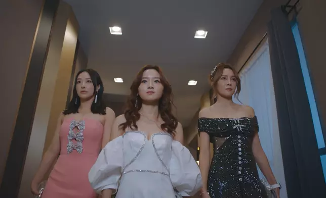 陳瀅呢個Look性感得嚟有啲低調，好殺食。