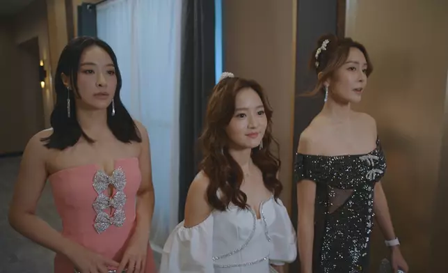 陳瀅呢個Look性感得嚟有啲低調，好殺食。