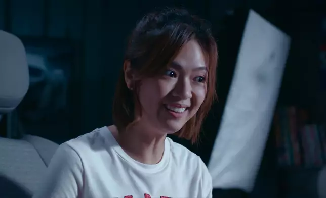 游游扭完計畀吳偉豪氹兩氹又開心番。