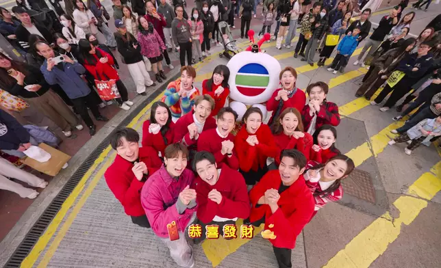 兩個字，熱鬧！