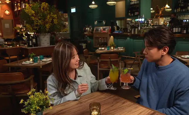 行仔同波波「客串」一日情侶，食情人節大餐。