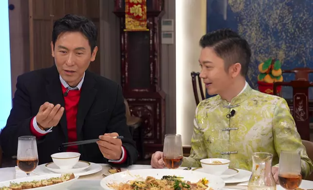 李丞責贈貴言：「今年係勞碌嘅一年，但係值得嘅一年。」