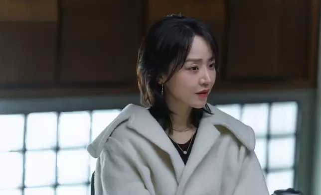 《莎拉的真偽人生》在2月13日全套上線。Netflix官方圖片