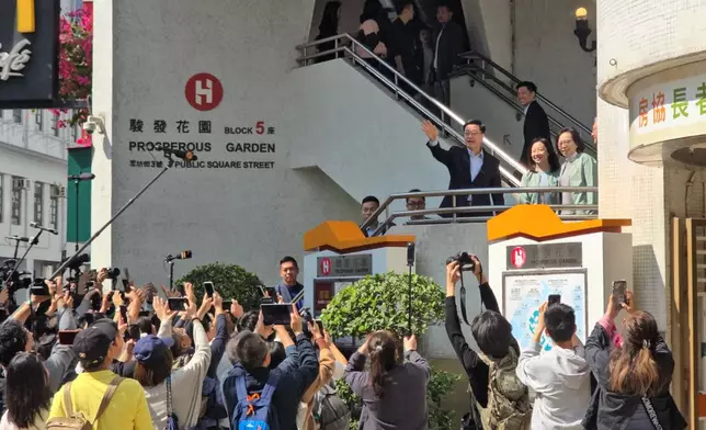 巴士的報記者攝