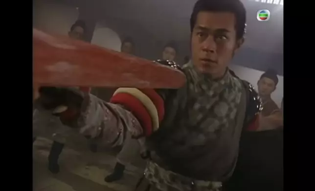 項少龍靚仔又打得，難怪冧死女。