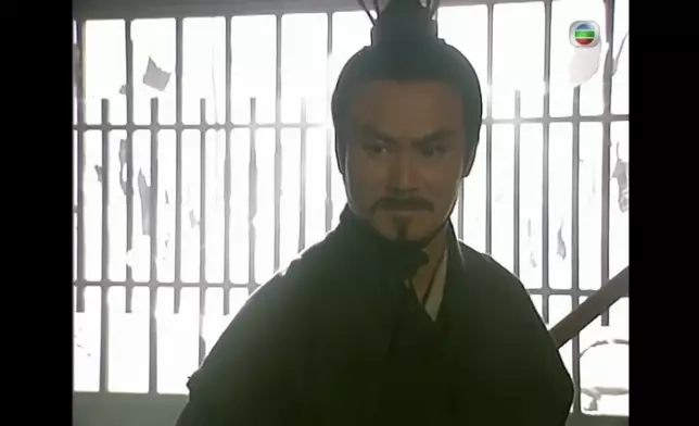 曹秋道表裏不一。