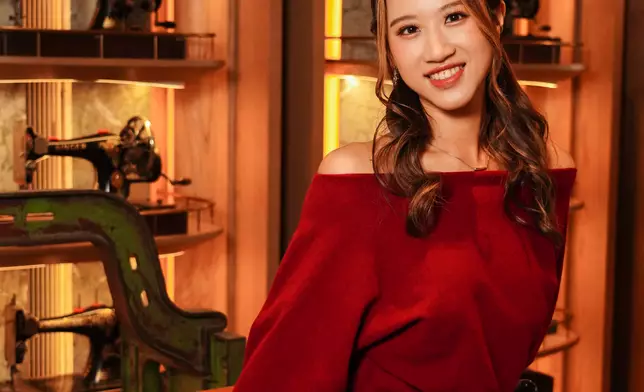 大學畢業後她做過註冊社工。