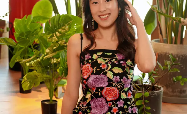 梁倩萱熱愛潛水，又喜歡周遊列國。