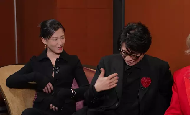 面對子華的自嘲，廖子妤笑問：「咁你啲『林雪』收埋咗喺邊度啊？百寳袋入面？」