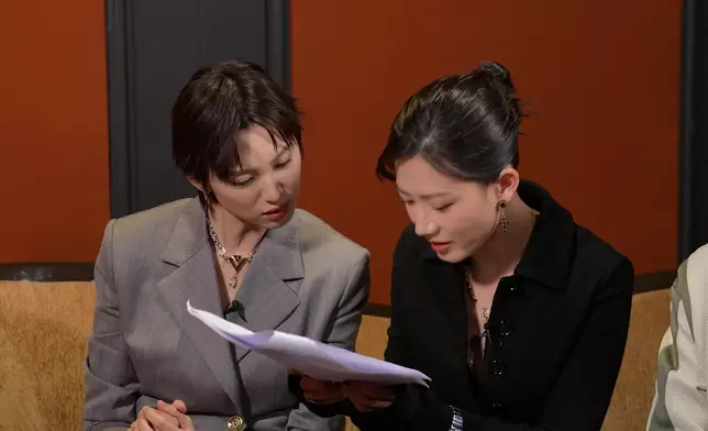 「都市傳說」問答環節，今集交由王丹妮及廖子妤負責發問。