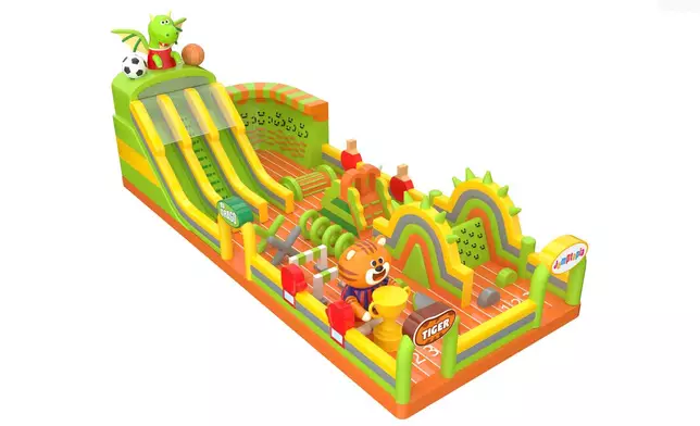 持有「獵蛋通行證」及「獵蛋通行證套票」的小朋友，將獲贈一張遊戲通行證，供當日免費參加愉景廣場充氣樂園。