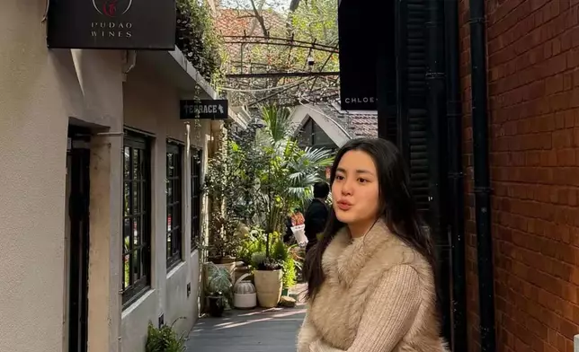 早前於寒假時曾回港。