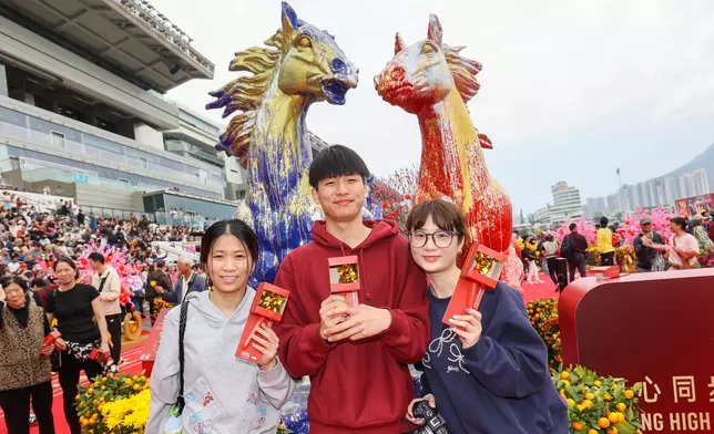 2025/26年度馬季僅過了一半，累積入場旅客接近21萬，超越上季全季總和，充分顯示賽馬旅遊的吸引力。香港賽馬會圖片