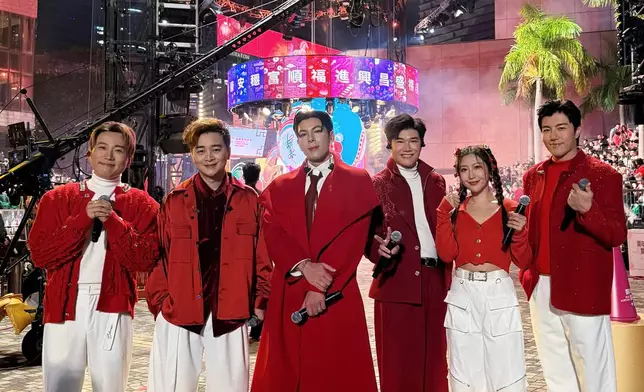 German與一眾《中年好聲音》歌手同台演出。