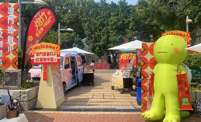 澳門「農曆新年行人專用區」設置賀年特色巿集增添節日氣氛。澳門新聞局網站圖片