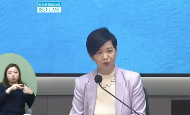 房屋局局長何永賢交代大埔宏福苑長遠居住安排方案。政府新聞網直播截圖