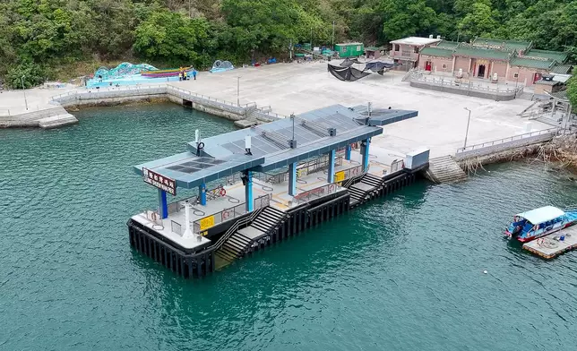 改善後的西貢糧船灣碼頭。發展局圖片